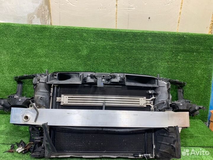 Кассета радиаторов в сборе передняя Audi A8 4H 4H