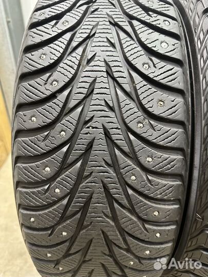 Yokohama Ice Guard IG35 215/55 R18 95T