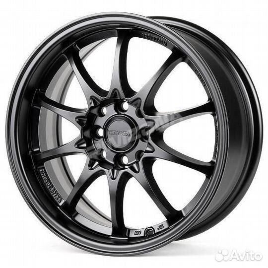 Литой диск rays R16 4x100/4x114.3. Примерка колес