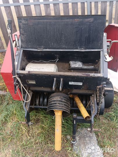 Пресс подборщик рулонный мини