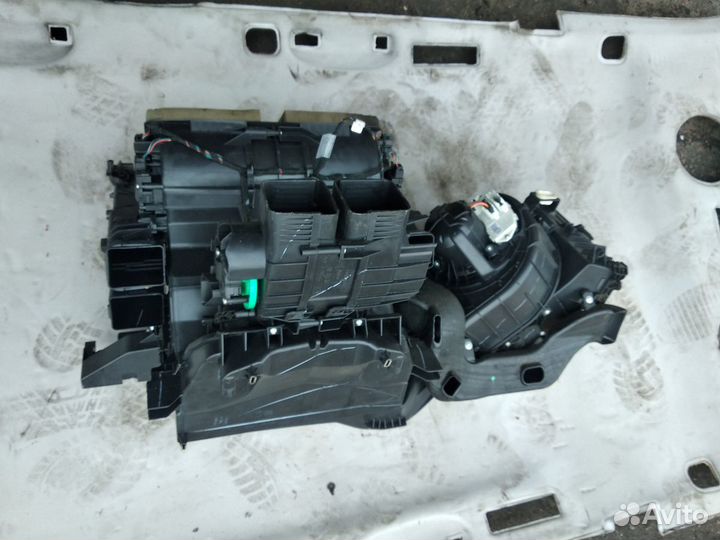 Корпус печки бмв X5 E70 X6 E71