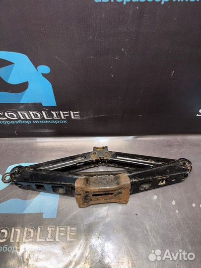 Домкрат Opel Astra H