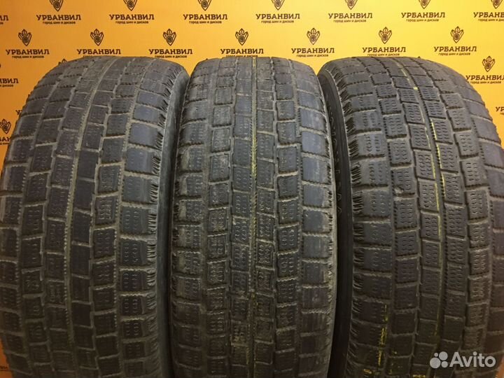 Yokohama Ice Guard IG10 215/60 R16 95Q