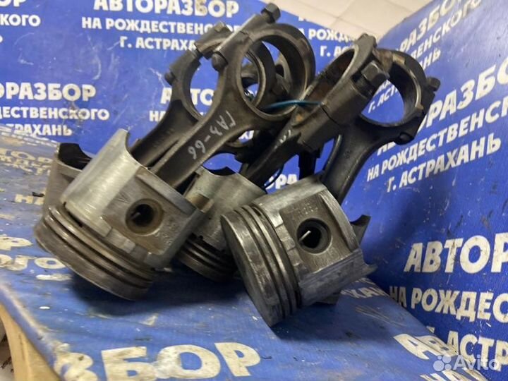 Поршень с шатуном. Газ 66 грузовой АВТОМОБИЛЬ