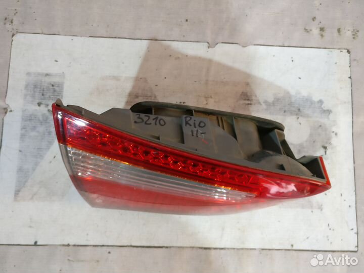 Кия Рио 2011-2015 Фонарь левый внутрений 3210
