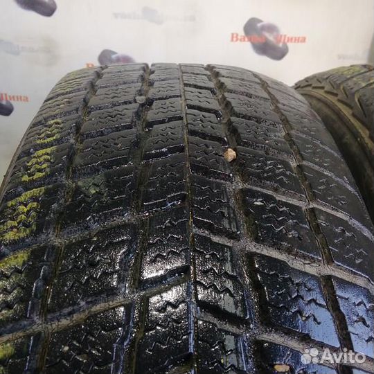 Roadstone Winguard SUV 215/65 R16
