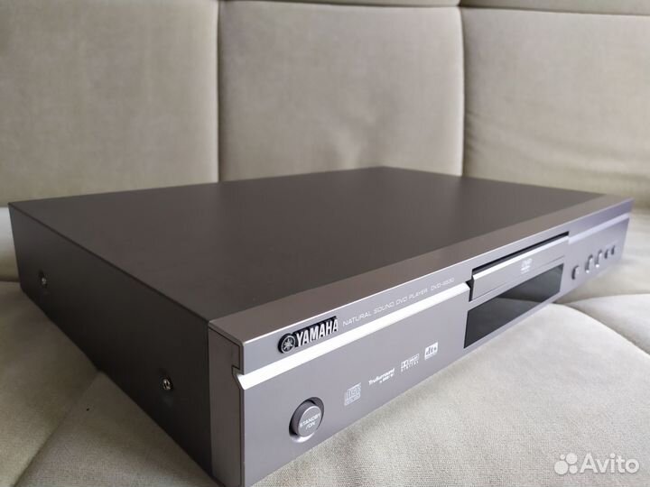 DVD проигрыватель Yamaha DVD-S530