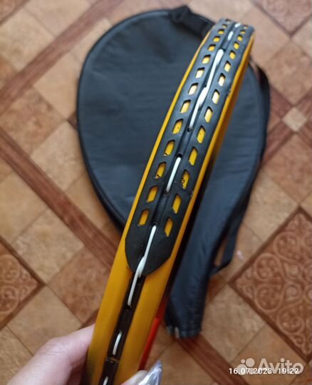 Ракетка для большого тенниса