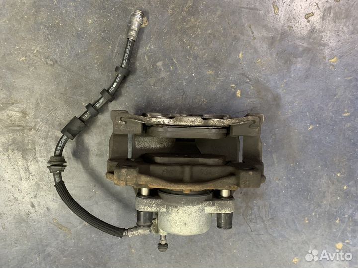 Тормозные суппорта передний