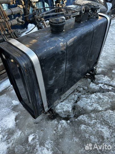 Бак для гидравлики
