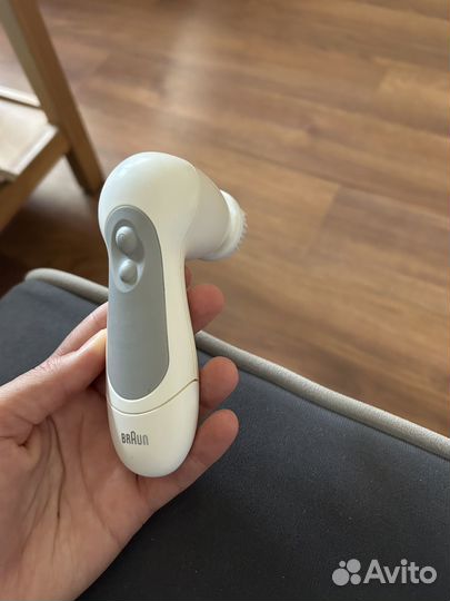 Массажер для лица Braun
