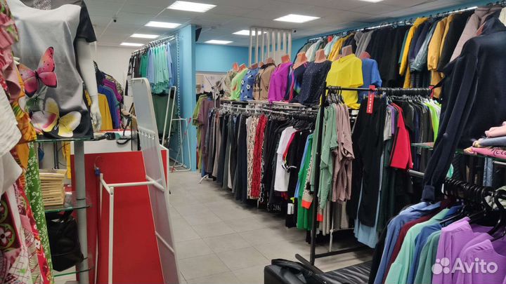 Продавец консультант в магазин женской одежды