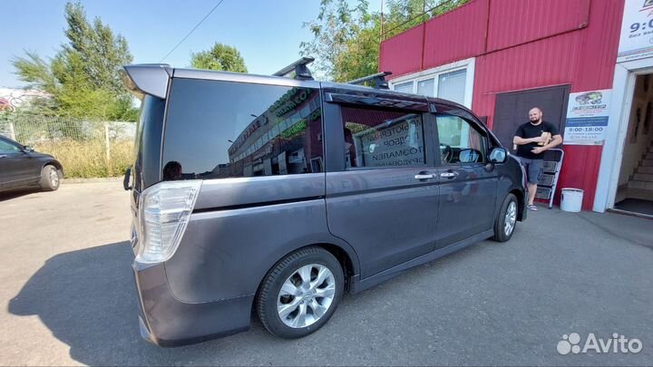 Багажник на крышу LUX для Honda Stepwgn