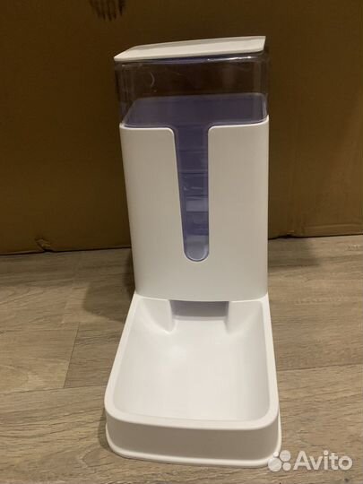 Продам кормушку 3,5 л