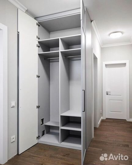 Шкаф распашной створчатый