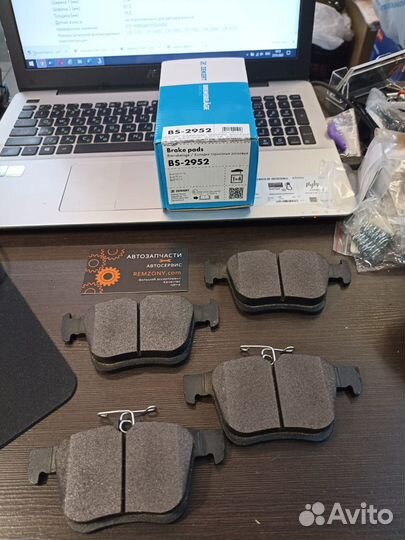 Тормозные колодки передние Audi A3, Q2, TT