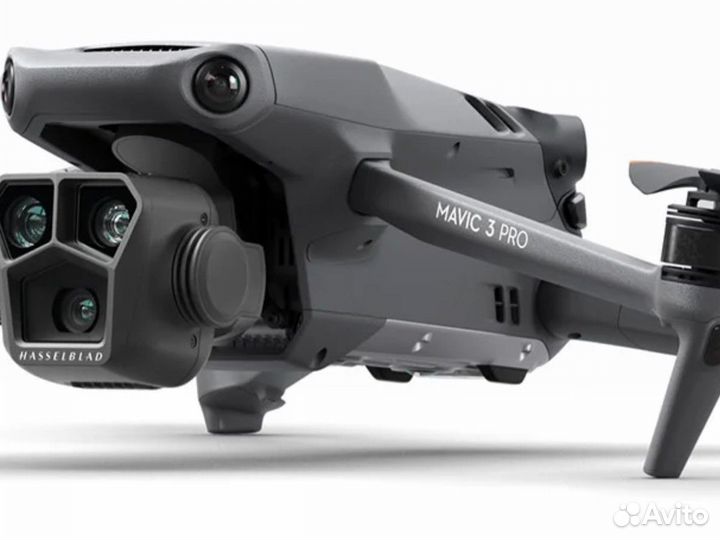 Квадрокоптер DJI Mavic 3 PRO