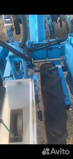 Сеялка Monosem 79240 LARGEASSE, 2006