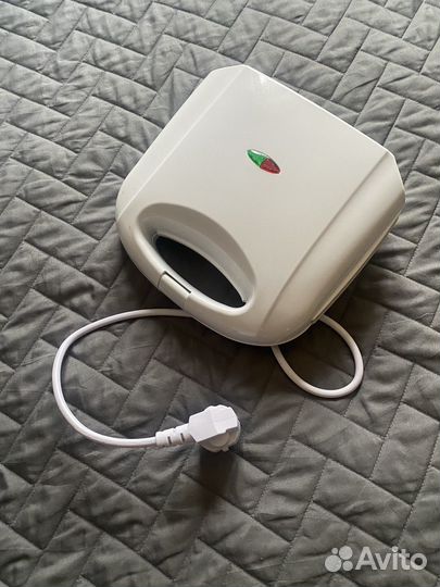 Сэндвичница TXS-8816A