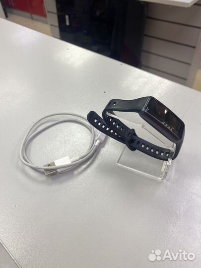 Часы Huawei band 6