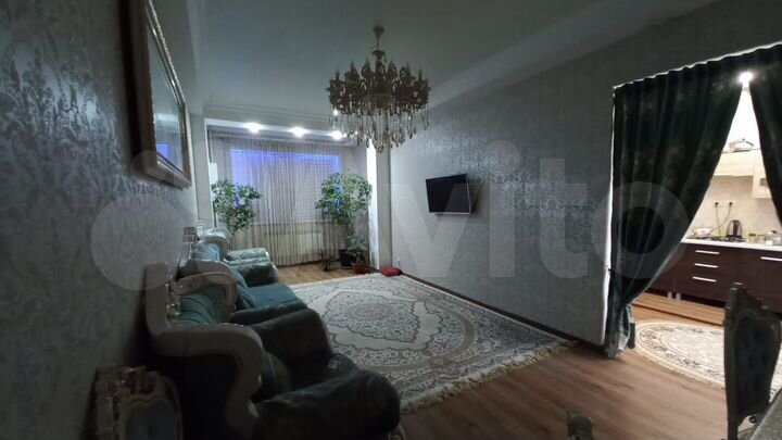 2-к. квартира, 66 м², 4/8 эт.