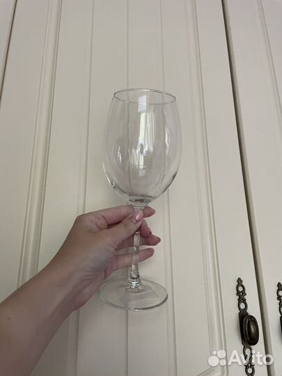 Бокалы для вина. В наборе 6 штук
