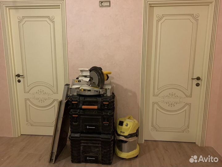 Установка межкомнатных дверей