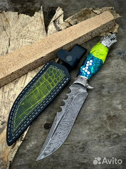 Нож Хищник из дамасской стали