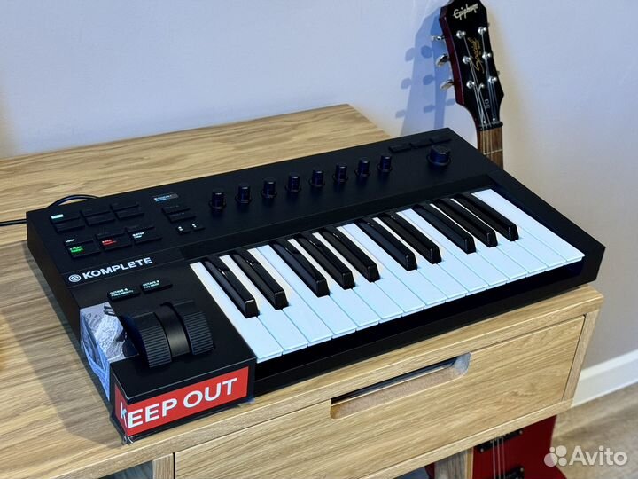 Midi-клавиатура NI Komplete Kontrol A25