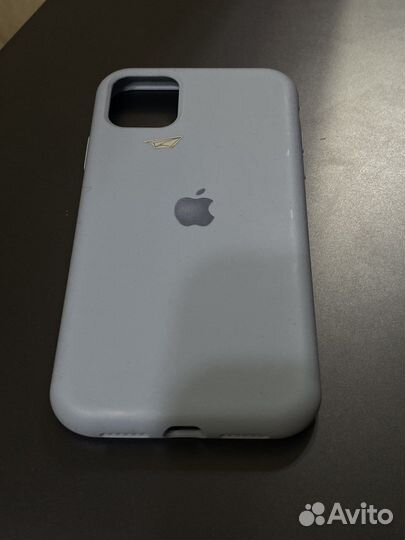 Чехол на iPhone 11