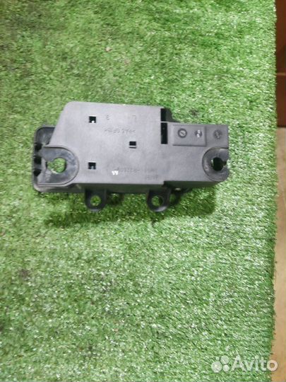 Ручка двери внутренняя задняя левая Ford Focus 2