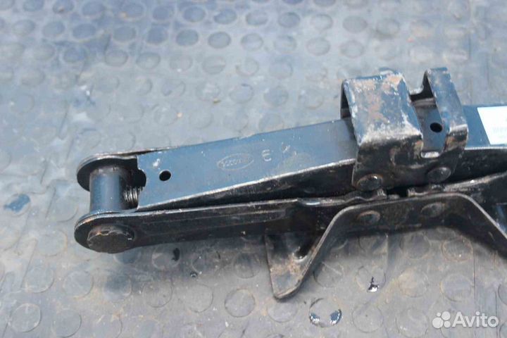 Домкрат Mazda 3 (Мазда 3) BK GJ6A37790A