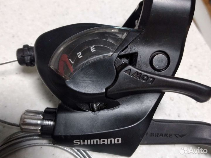 Манетки Shimano