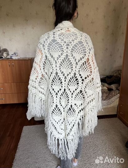 Шаль шерстяная