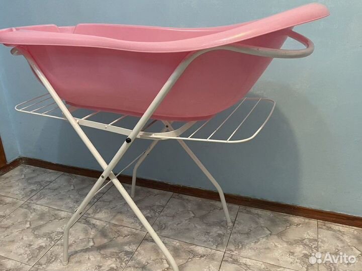 Детская ванночка с подставкой