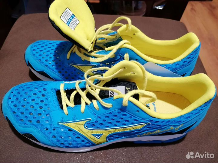 Кроссовки (марафонки) mizuno