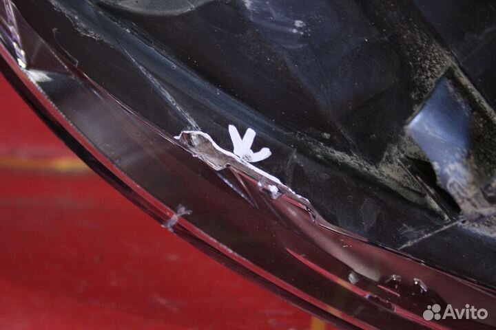 Фара левая Mitsubishi Pajero Sport