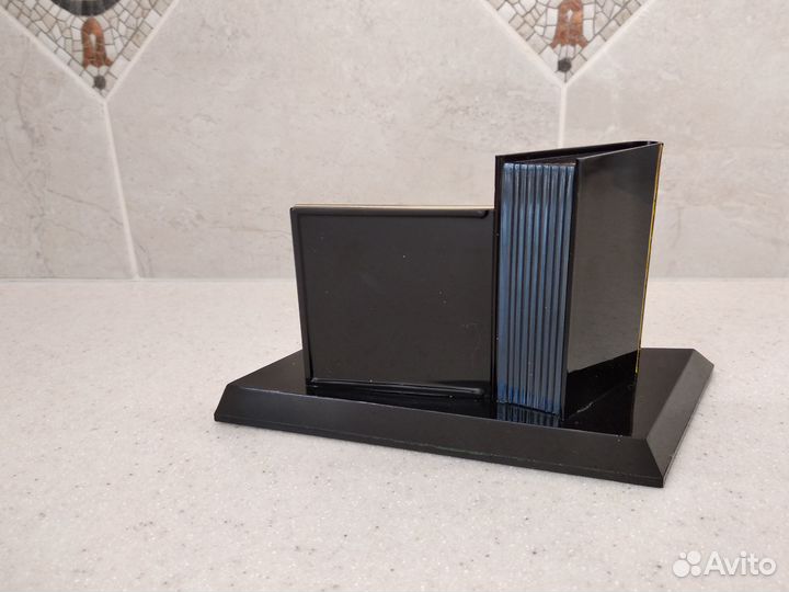 Сувенир СССР из пластмассы Ленин в разливе. Шалаш