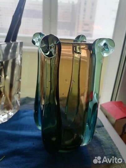 Ваза Апрель