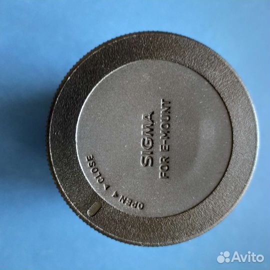 Объектив Sigma 30mm для sony е-mount