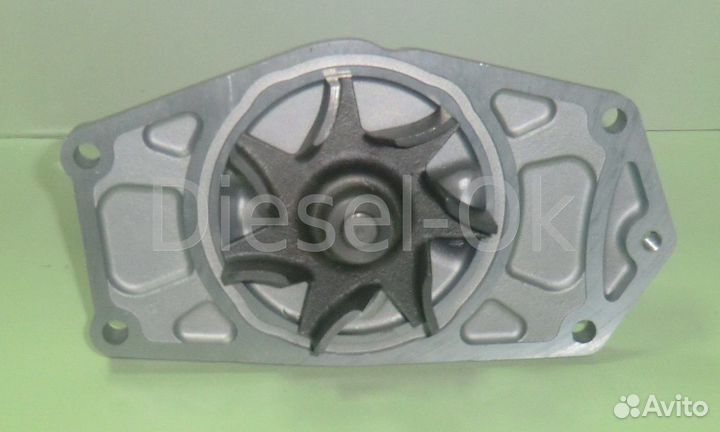 Помпа охлаждения 4D33 4D34 ME995424 fighter