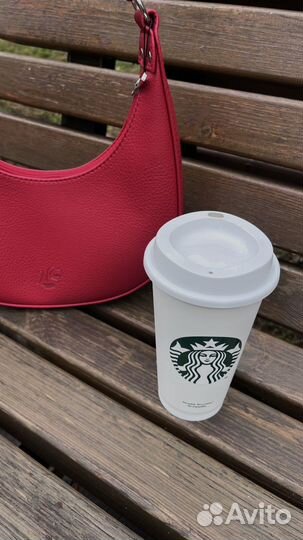 Пластик стакан starbucks