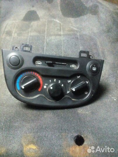 Блок управления печкой шевроле спарк м200