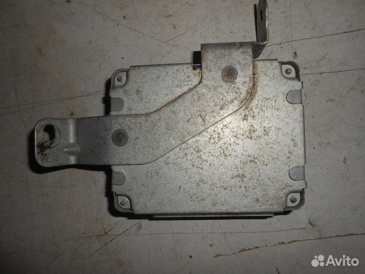 Блок управления ABS (Mazda Xedos 6)