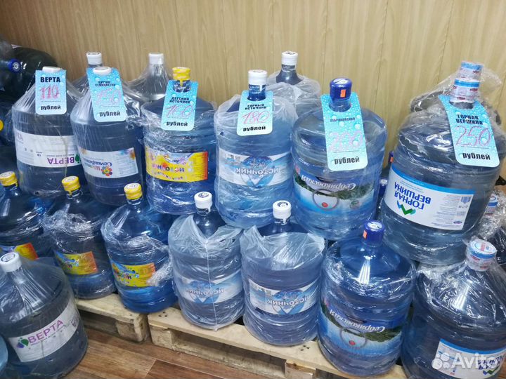 Вода, помпы бутыли 19 л