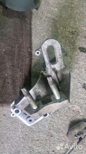 Кронштейн двигателя форд вольво 1.6 экобуст B4164T
