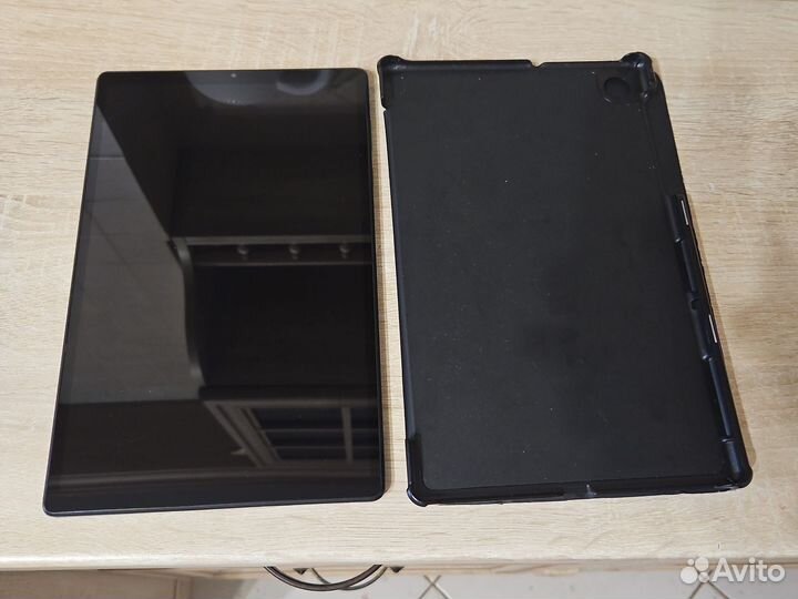 Планшет Lenovo TB-X606X