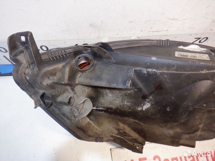 Фара правая Nissan Note E11