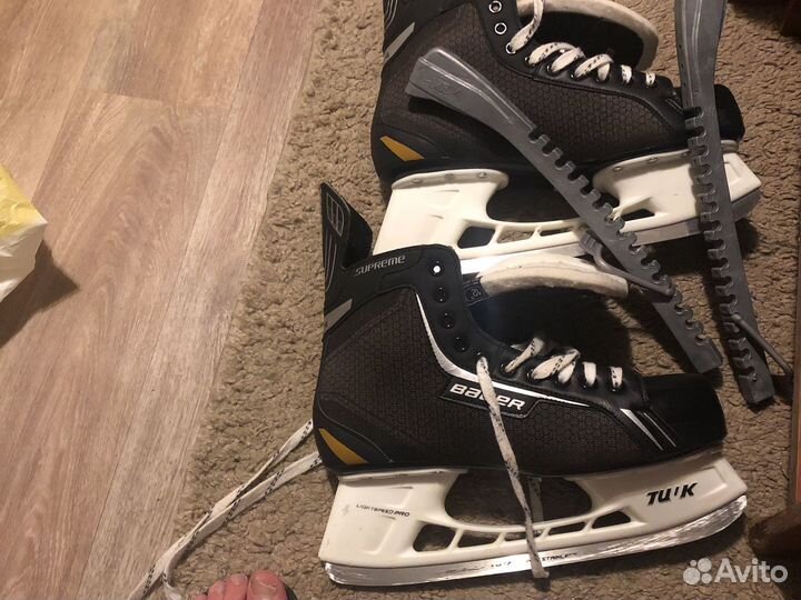 Хоккейные коньки bauer