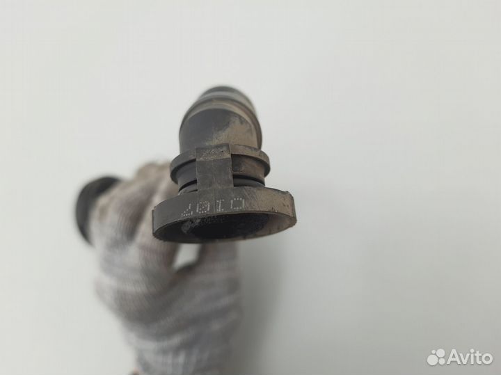 Клапан вентиляции картерных газов Skoda Fabia